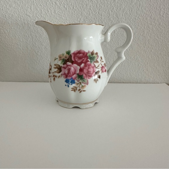 Floral Porcelain Creamer Pitcher vintage about 4” high made in Japan - Picture 3 of 8